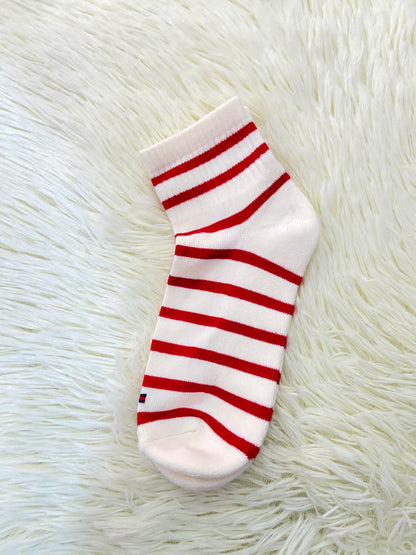 Medias TOMMY HILFIGER original, crema con rayas en color rojo.