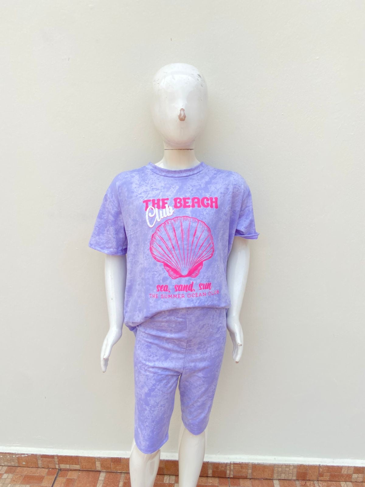 Conjunto para niñas, morado lila degradado con blanco y letras THE BEACH CLUB.