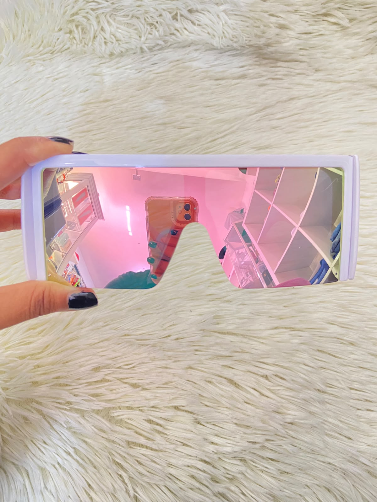 Lentes, rosado con montura blanca, cuadrados grande, con protecciones UV 100%.