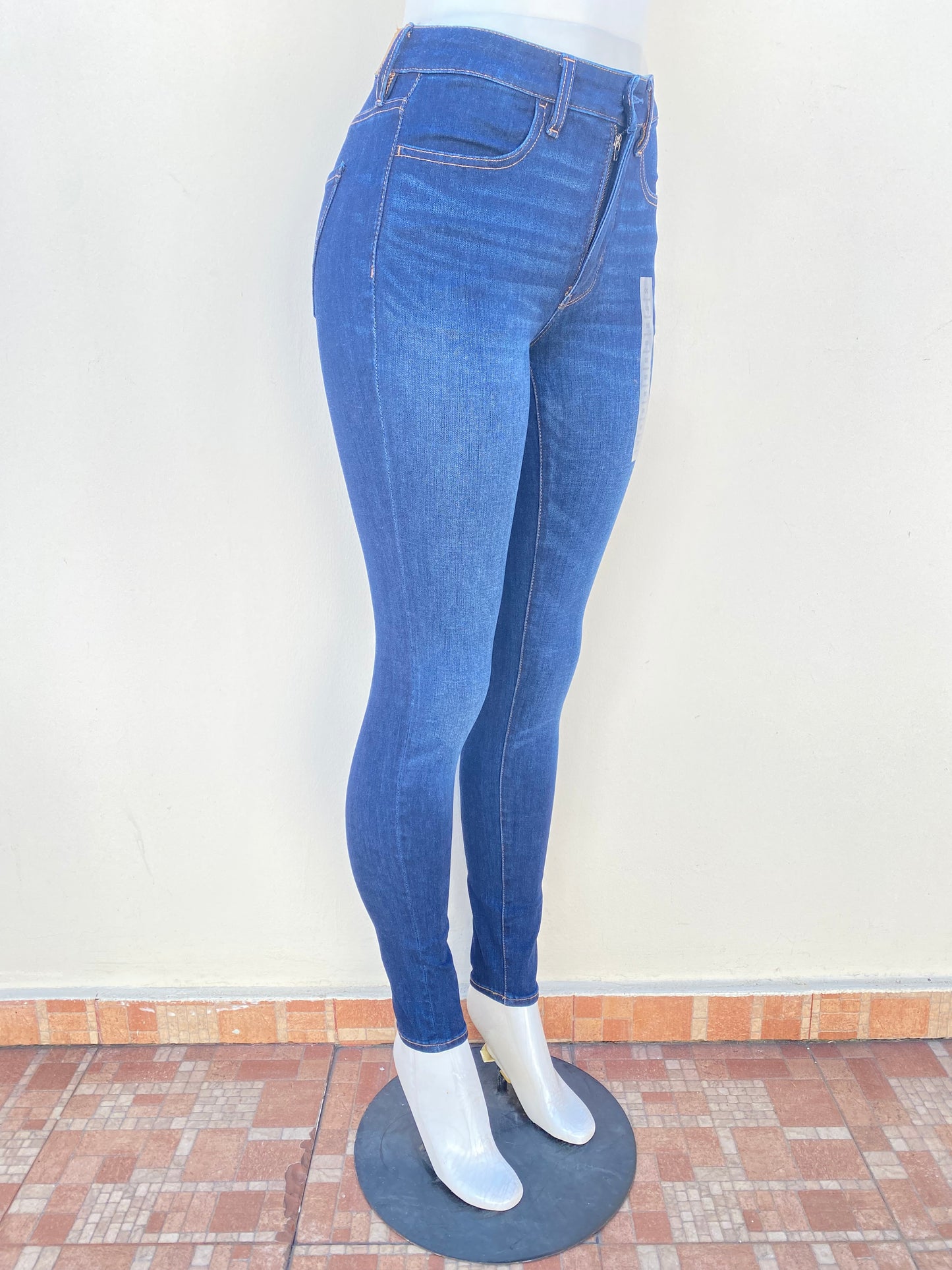 Pantalón jeans American Eagle original, super High-Rise, Regular, standard.