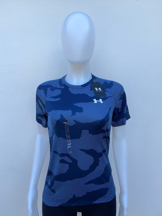 T-shirt Under Armour original azul marino con estampado militar.
