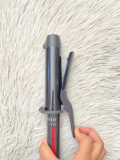 Tenaza REVLON Original.  Ondas sueltas y perfectas en minutos
🔥 Hasta 430°F con calor uniforme para un styling rápido y duradero