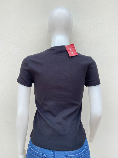 T-shirt GUESS original, negro con triangulo en diamantes y signo ? en plateado y cuello V.