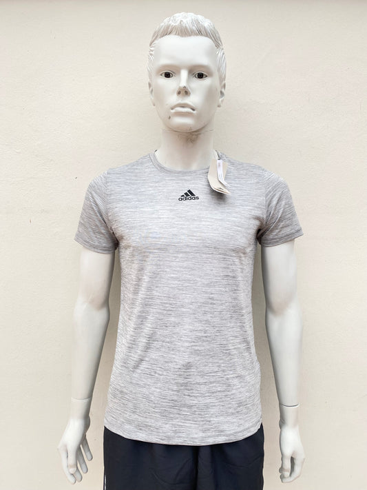 T-shirt Adidas original, Gris con letras pequeñas de la marca en negro.