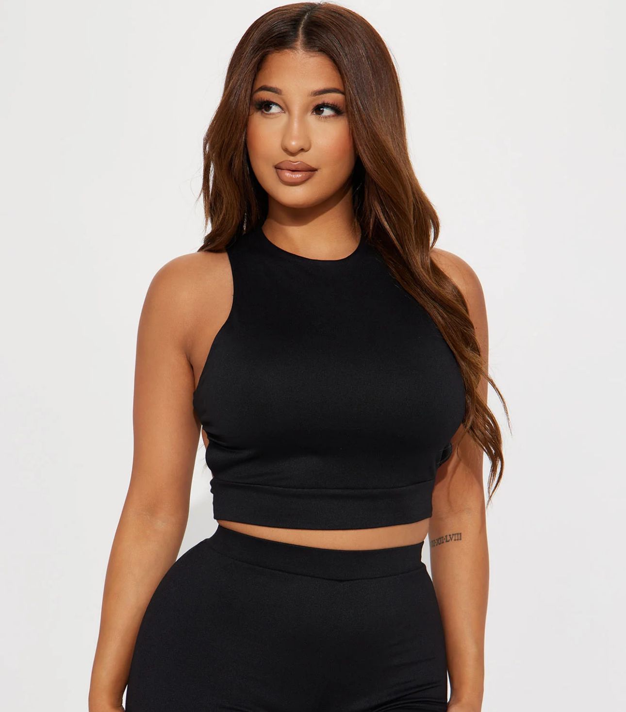 Top Fashion Nova original, negro  con la espalda descubierta y laso.