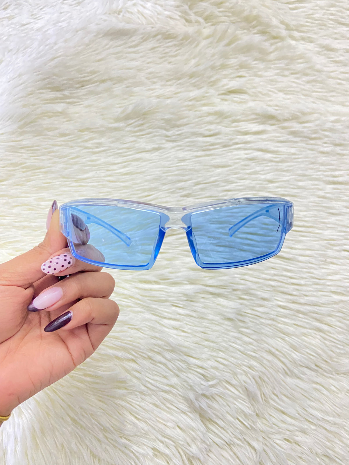 Lentes, azul claro ( transparente) con protección UV 400.