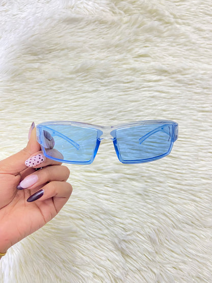 Lentes, azul claro ( transparente) con protección UV 400.