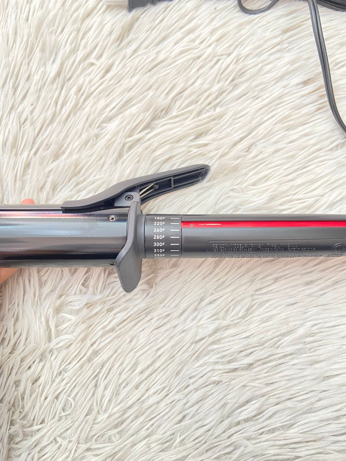 Tenaza REVLON Original.  Ondas sueltas y perfectas en minutos
🔥 Hasta 430°F con calor uniforme para un styling rápido y duradero