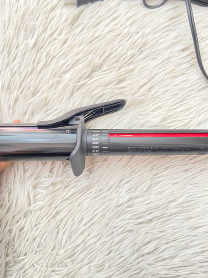 Tenaza REVLON Original.  Ondas sueltas y perfectas en minutos
🔥 Hasta 430°F con calor uniforme para un styling rápido y duradero