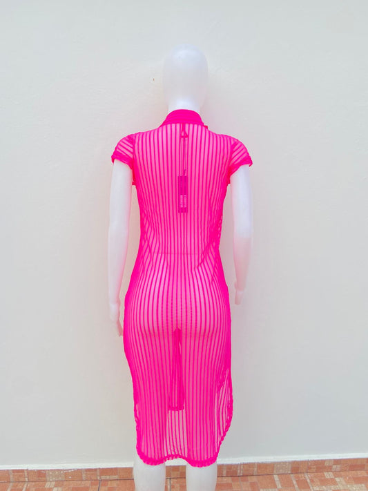 Vestido/ Cover Up, rosado fucsia, transparente y botones, largo.