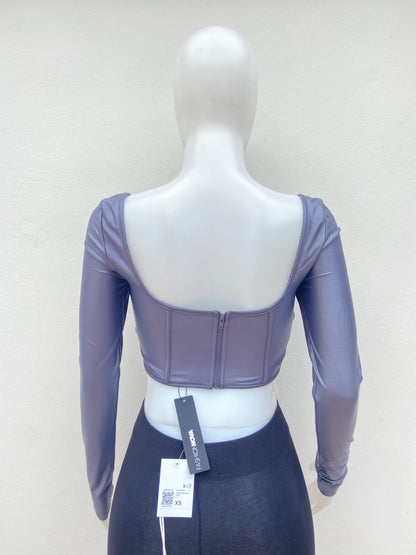 Top plateado/gris , estilo corset.
