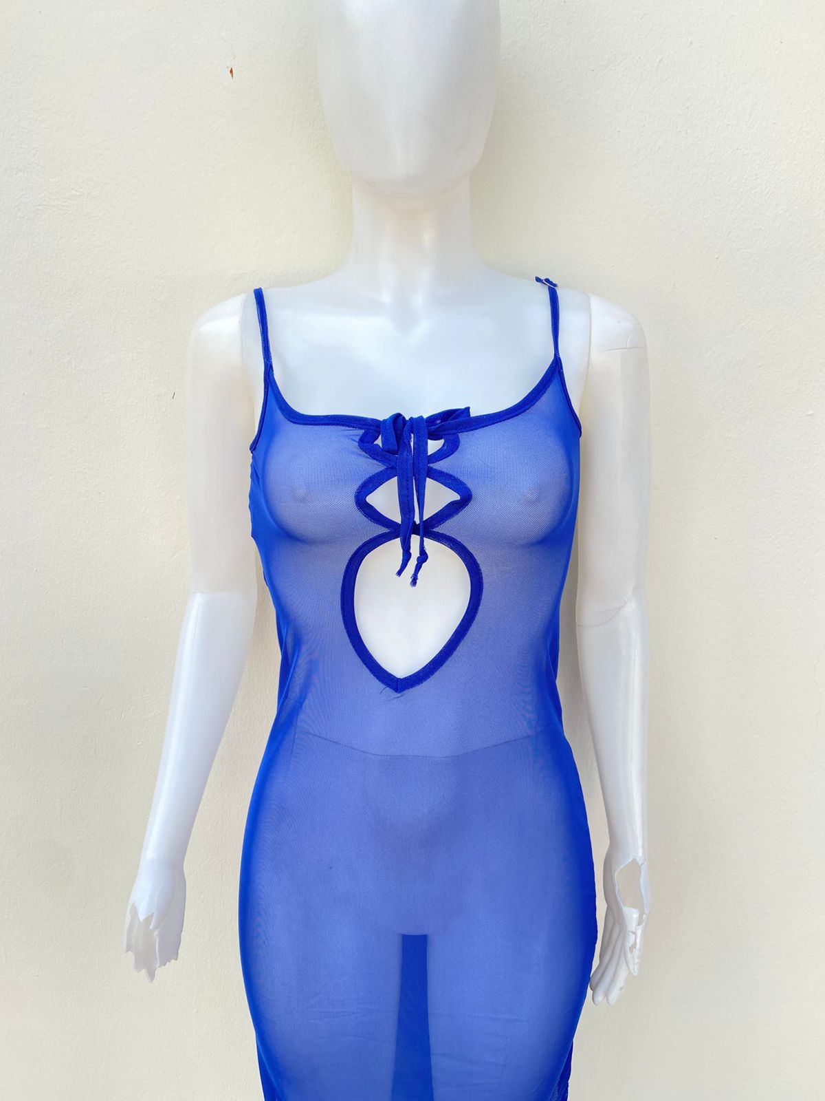 Vestido/ Cover up, azul transparente con abierto en la parte de enfrente, largo.