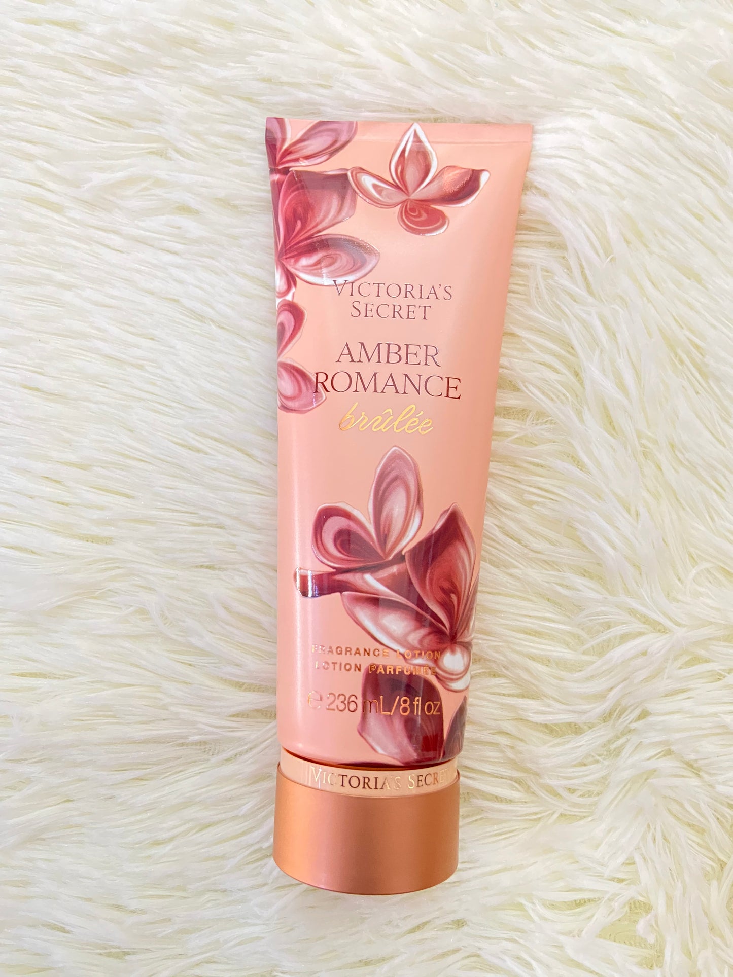 Set Victoria’s Secret original, marron con flores, crema y colonia, AMBER ROMANCE BRÍLÈE.
