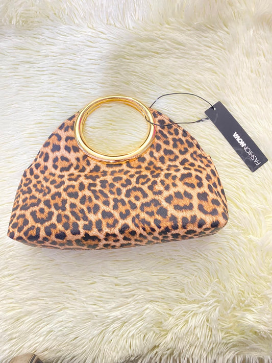 Cartera, marron con estampado de animal print y Cadena adicional.