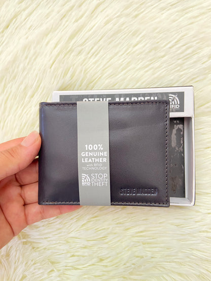 Billetera STEVE MADDEN original, color marron, varios compartimentos y protección RFID (protección contra robos electrónicos)