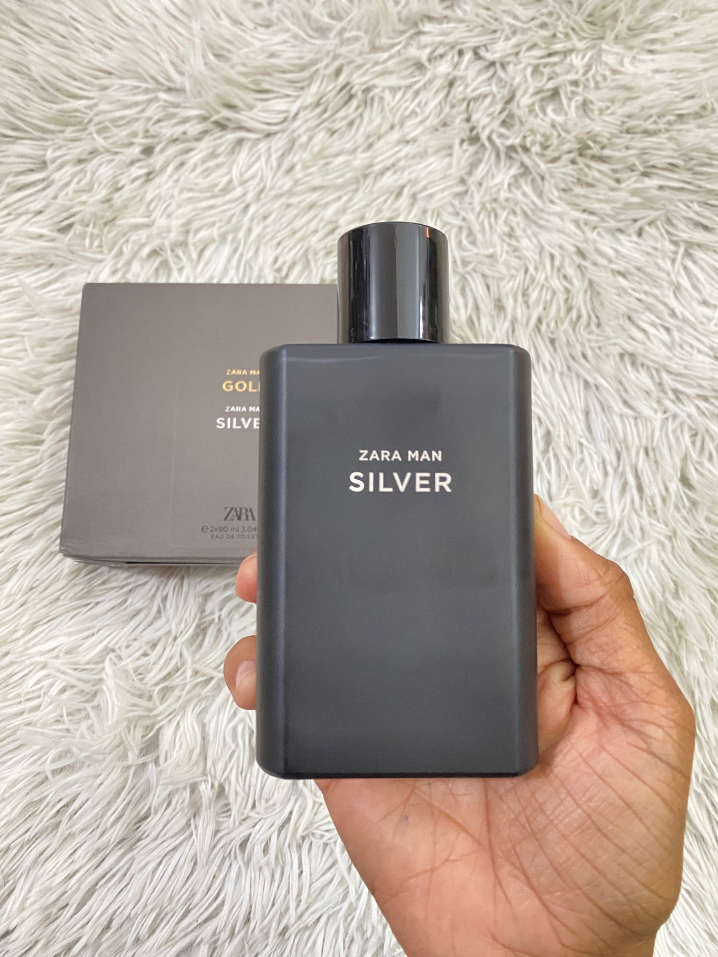 Perfume Zara original SILVER, negro con notas de limón, jazmín y madera.