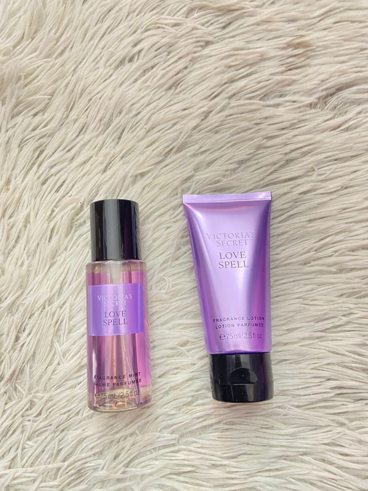 Set Victoria’s Secret Original, Love Spell colonia y crema