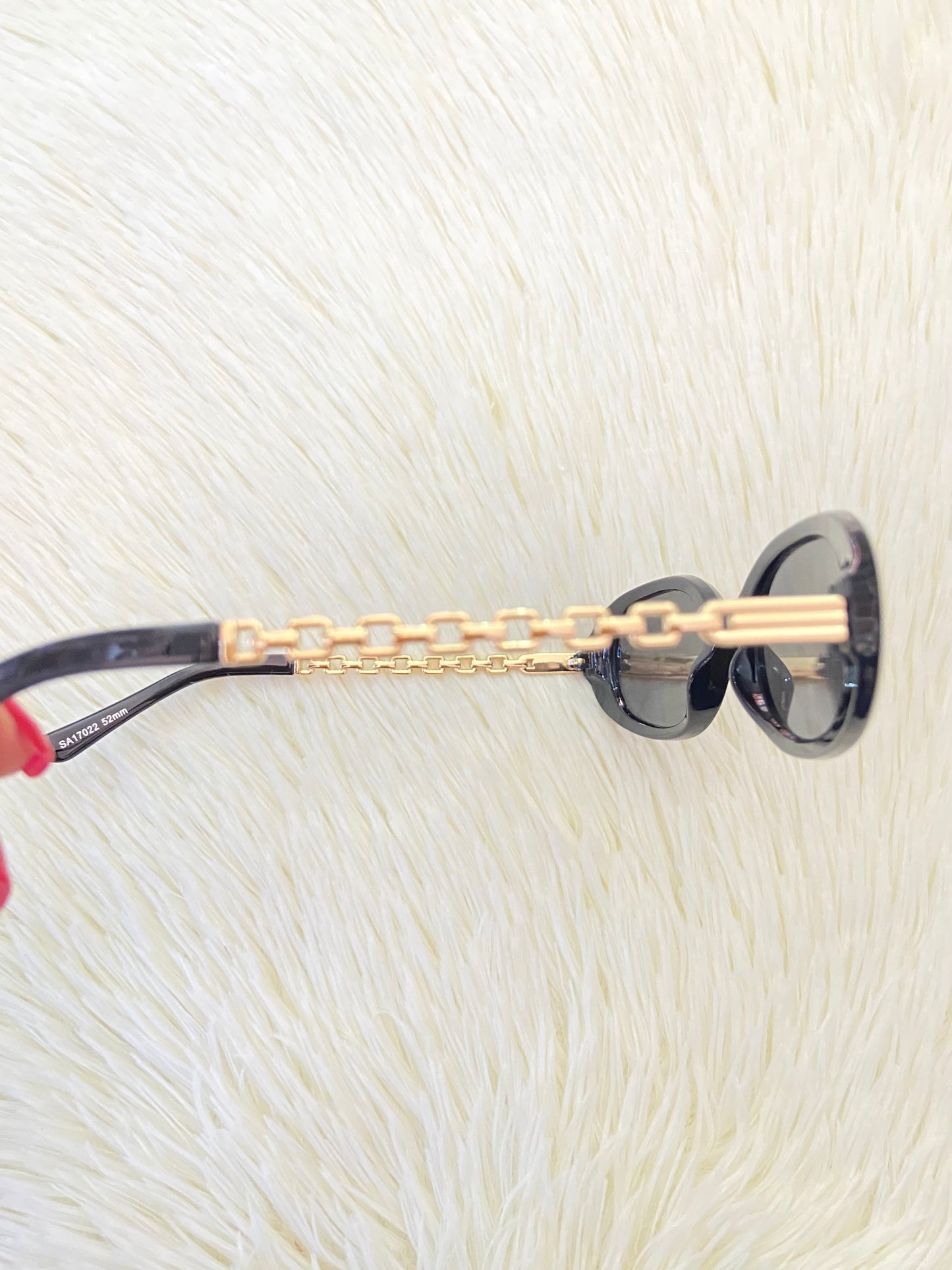 Lentes, negro con montura en estilo Cadena dorada y micas claras, ovalados, con protección UV 100-400