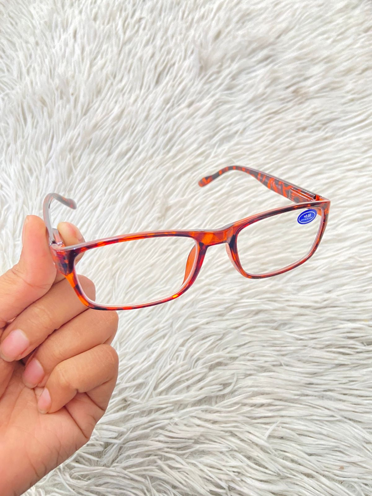 Lentes en color marron y estampado de animal print, micas claras. pequeño