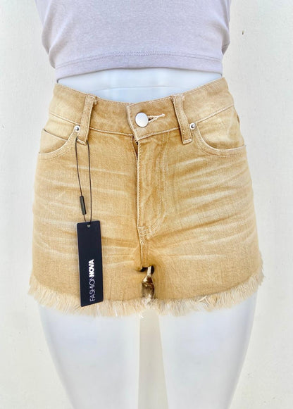 Short marron opaco (Tan) diseño de mariposa en los bolsitllos traseros
