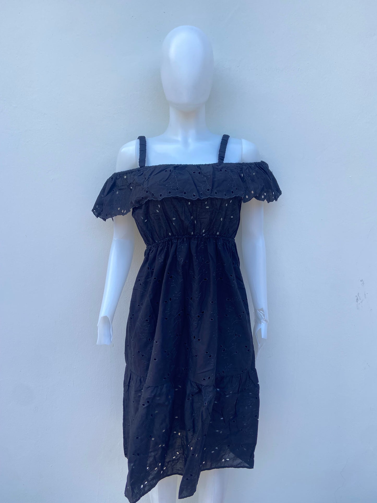 Vestido 100% algodón orgánico HAUTE MONDE original, negro con bordado de flores, agua lluvia.