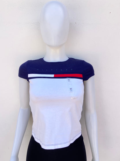 T-shirt Tommy Hilfiger original azul marino con blanco y banda de la marca en frente.