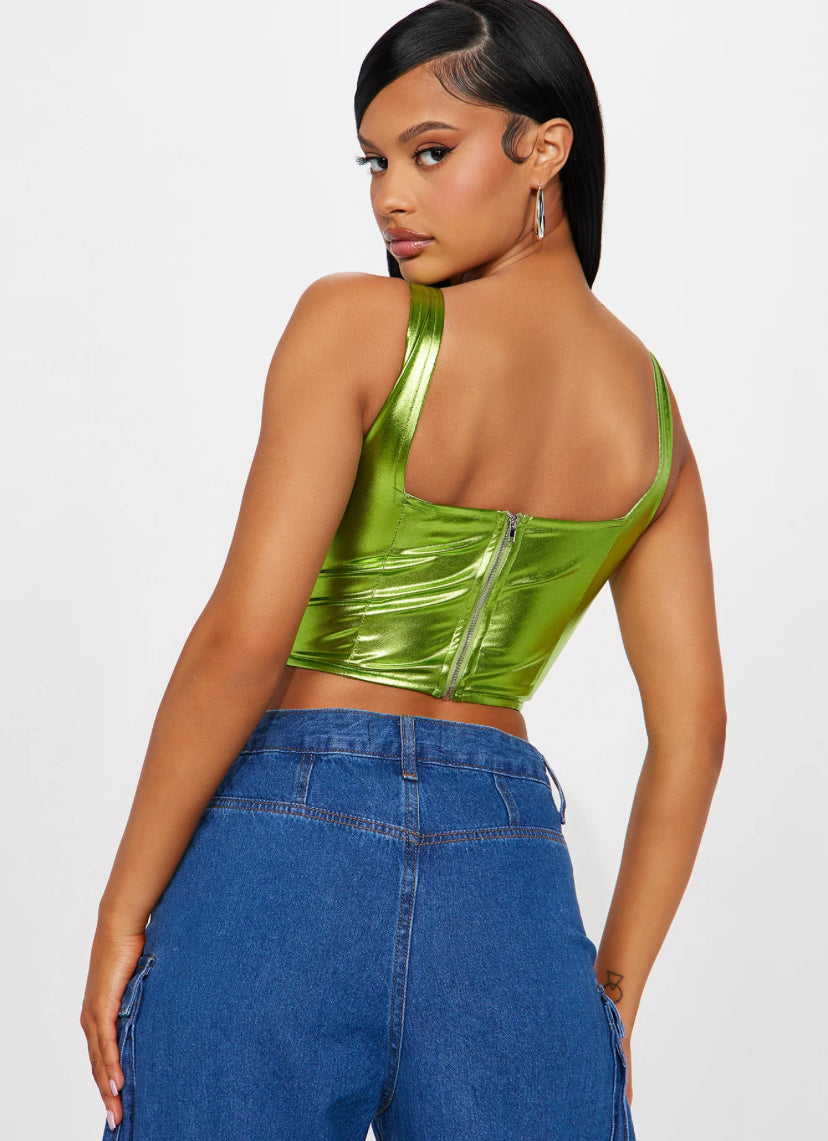 Top Fashion Nova original verde metálico, estilo corset.