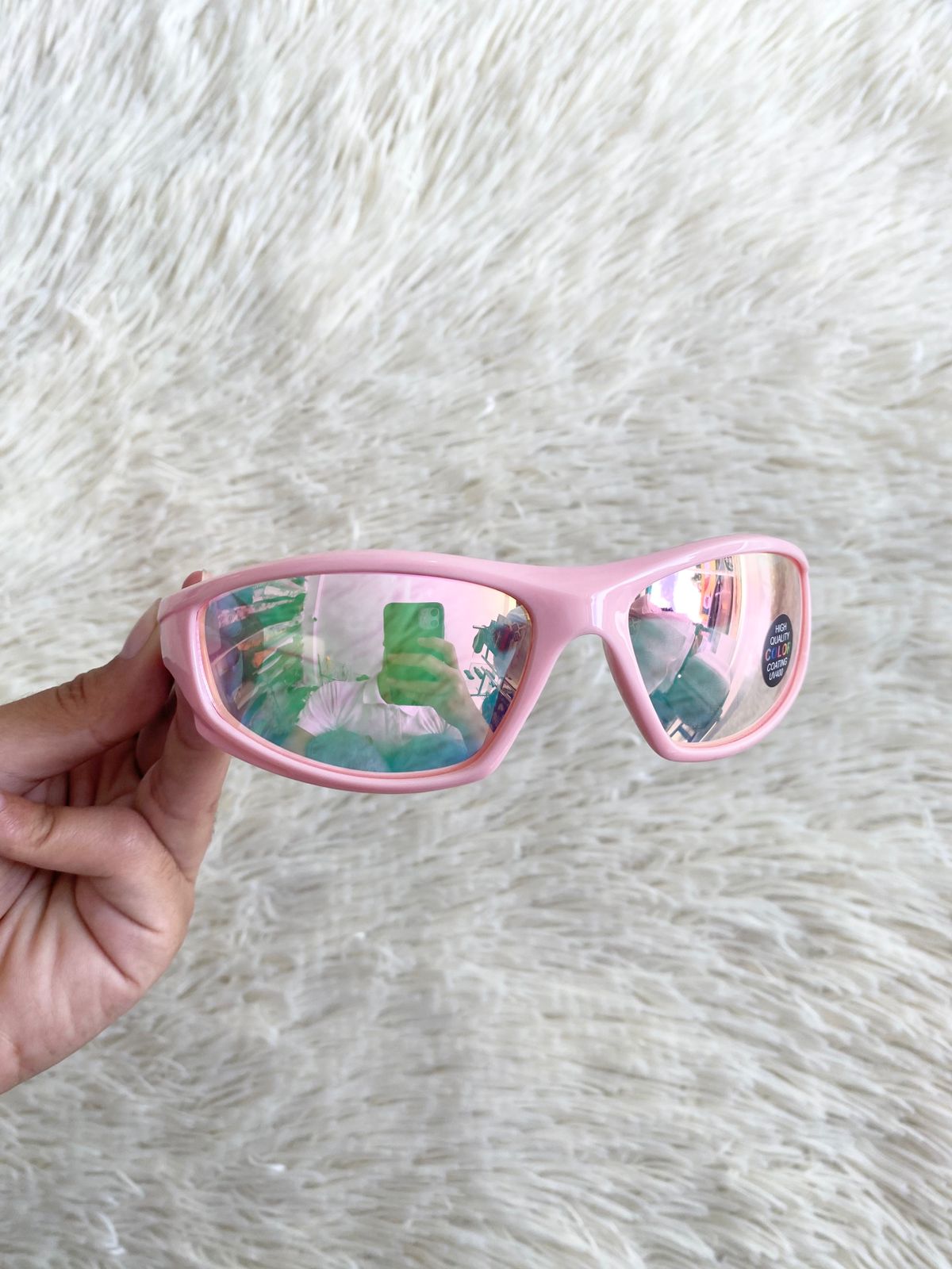 Lentes,con protección UV 100-400 para proteger tu visión. Rosados, estilo deportivo, con cristales espejados.