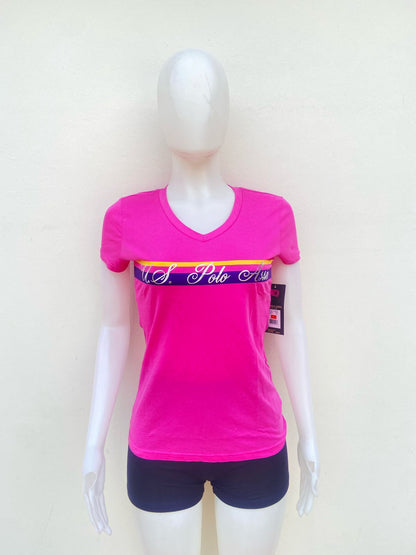 T-shirt U.S Polo Original rosado con letras U.S POLO ASSN en plateado