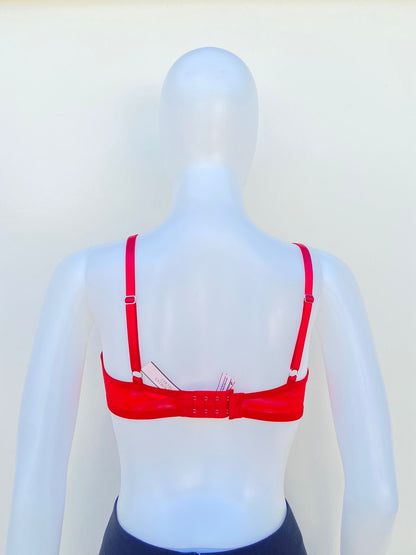 Top/ Brasier Victoria’s Secret original rojo con mazo en el centro
