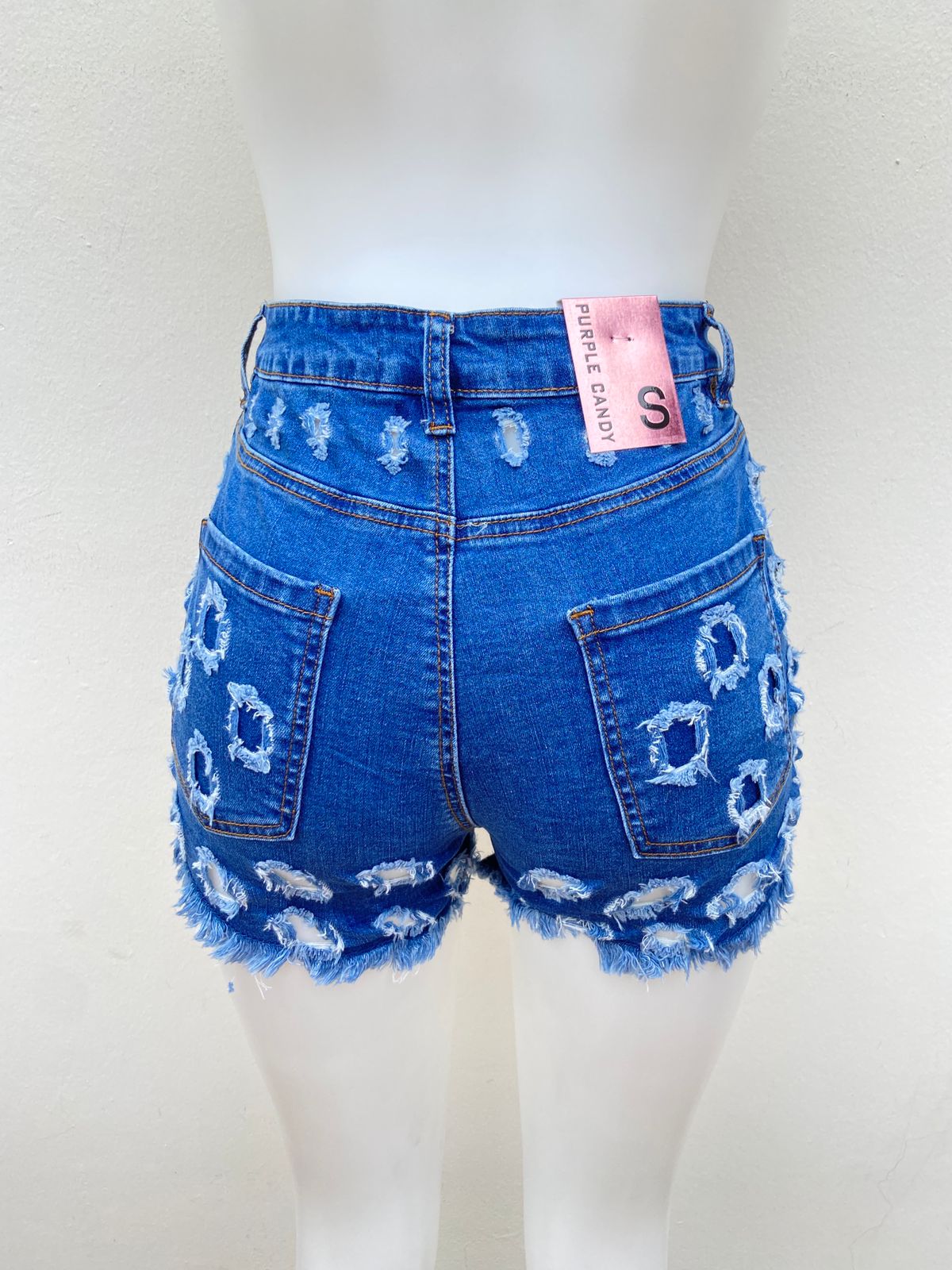 Short azul Purple Candy Original, con rotos.