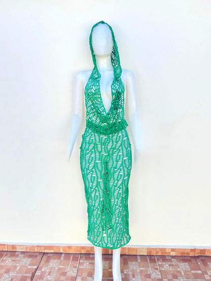 Salida de playa/ Vestido/ Cover up Fashion Nova, verde liso estilo red y capucha.
