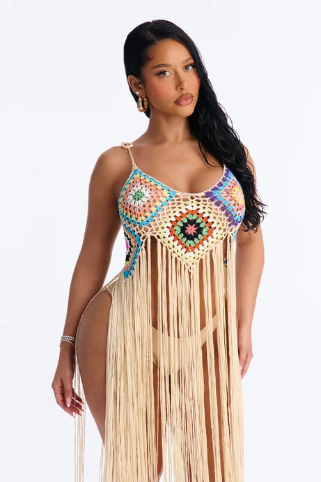 Cover Up/ Vestido, crema con tiras largas y bordado en crochet multicolor.