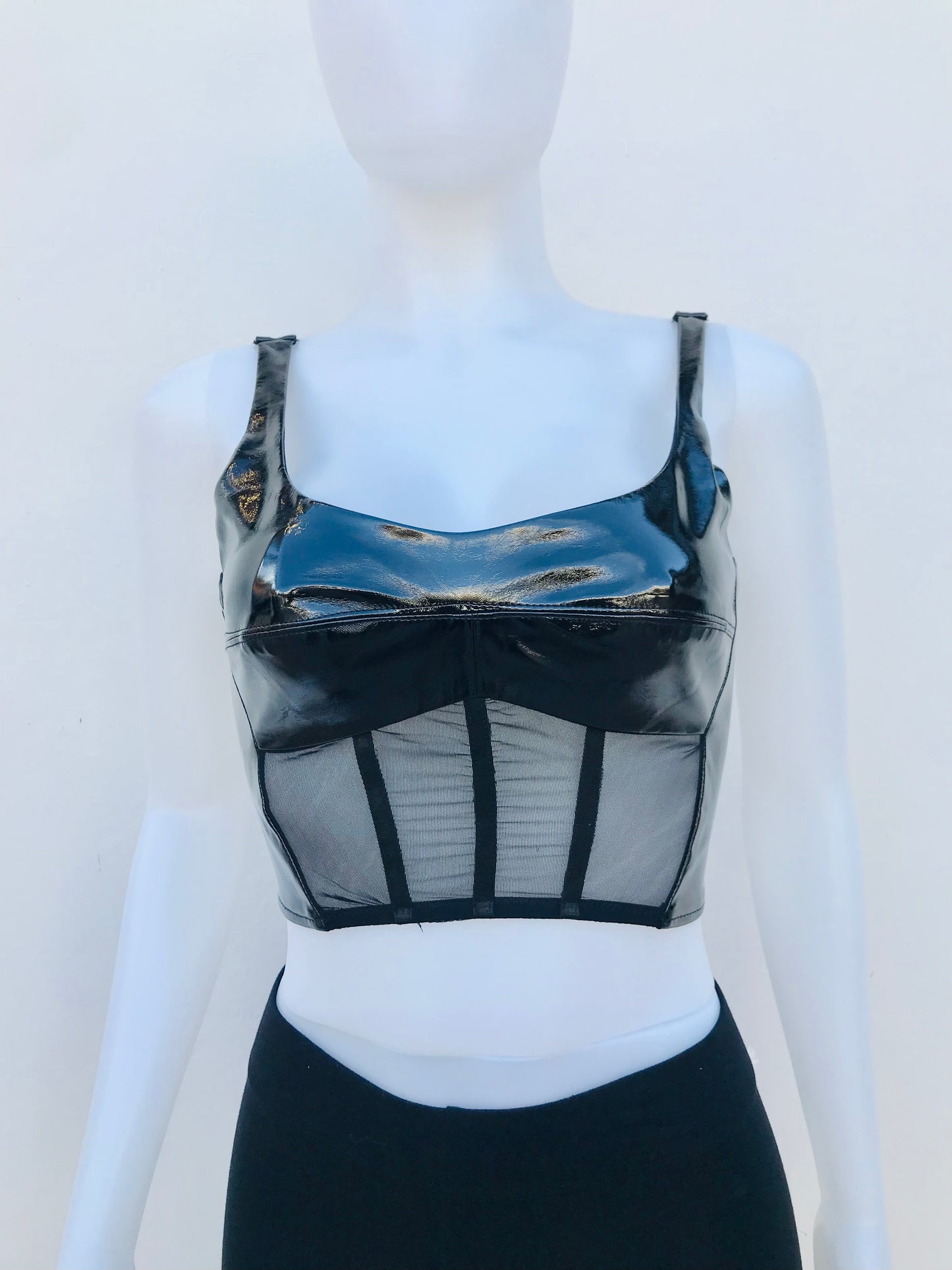 Top SAY WHAT original negro en leader estilo corset semi transparente.