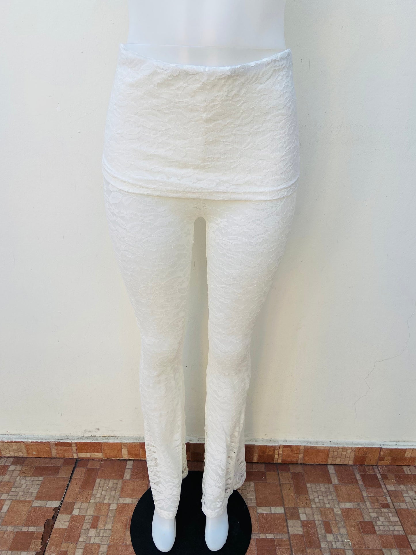 Pantalon Playero Fashion Nova original blanco con encaje