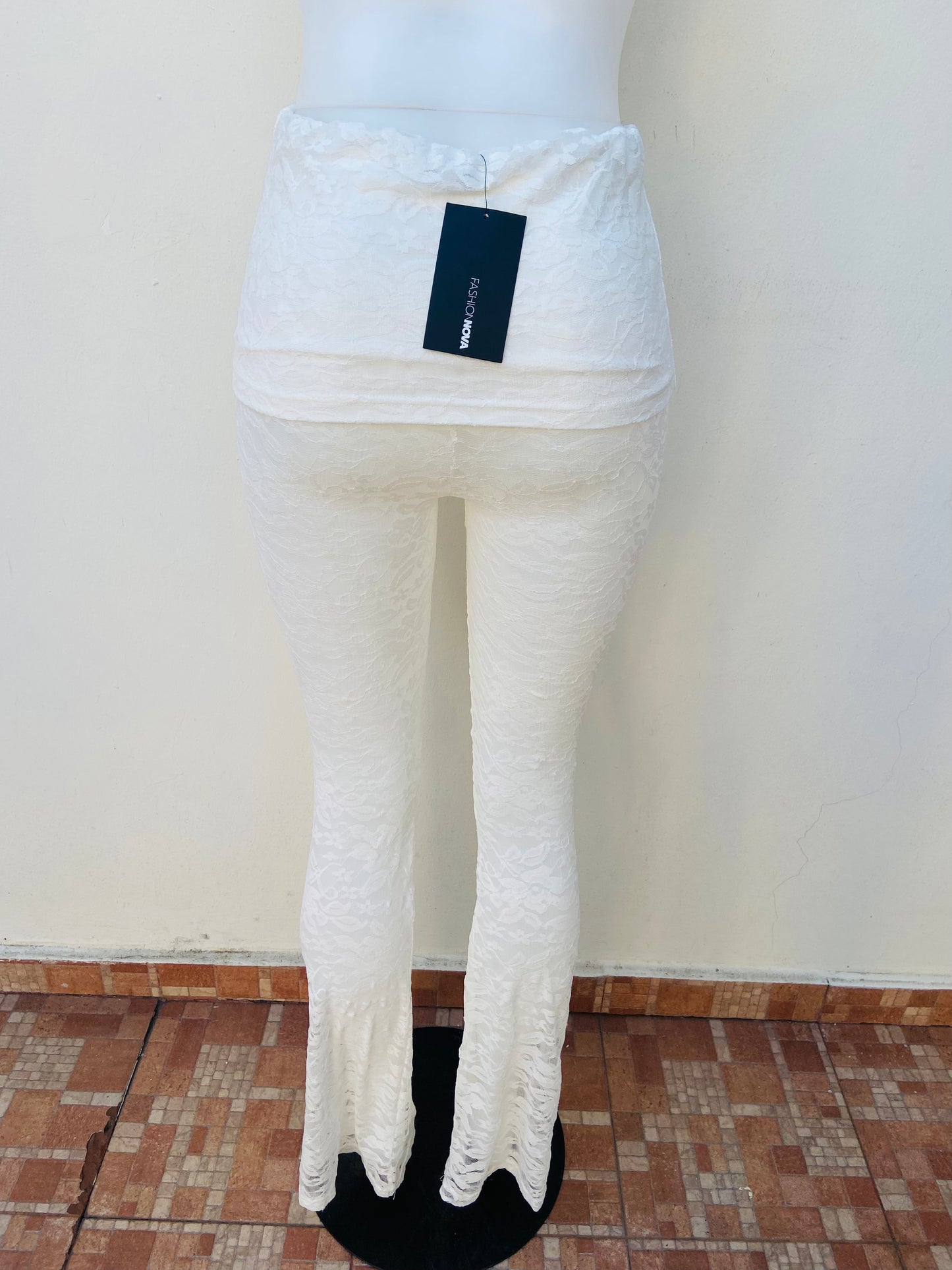 Pantalon Playero Fashion Nova original blanco con encaje
