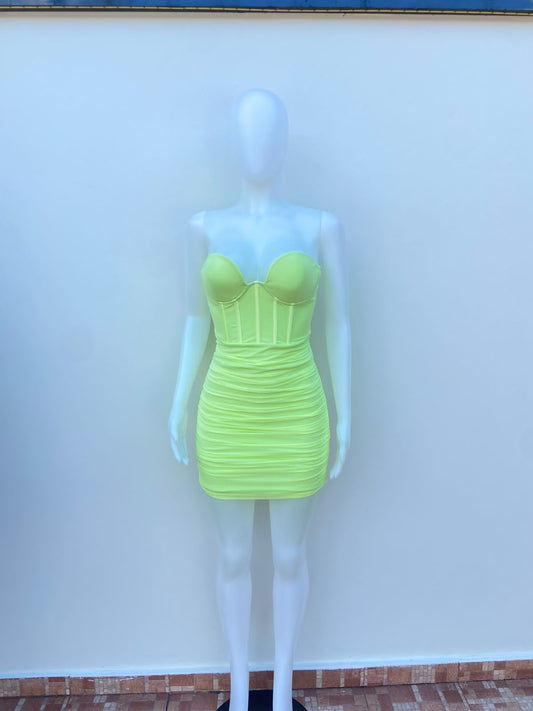 Vestido Fashion Nova organizar de color verde lima ( neón ) estilo corset