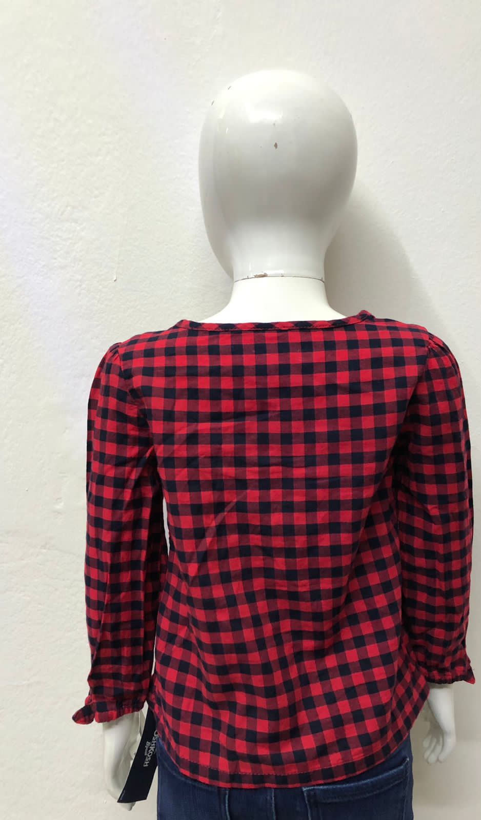 Suéter/ Blusa Oshkosh original roja de cuadros con botones en frente